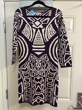 Gorgeous Purple and Cream Geometric Scoop-Neck Dress. Seems Body-Con. Jr. XL